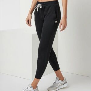 Vuori performance joggers